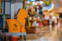 Listado De Productos Y Utensilios Para El Aseo - Imagen 2