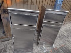 Punto Ecologico En Acero