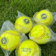 Bola De Softball Miyagi Cork 44 En Pvc