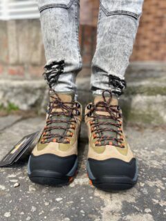 Bota Thundra - Imagen 2